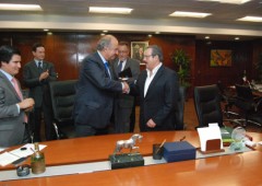 Foto: Sagarpa/AFmedios | Ministro de Agricultura de la República de Chile Luis Mayol Bouchon, y el titular de la Sagarpa, Enrique Martínez y Martínez